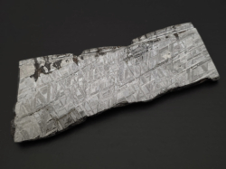 5.5 x 37 x 105 mm Meteorite flat - Muonionalusta