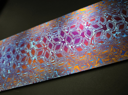 4.6 x 85 x 386 mm FF Rainbow-Ti flat - Rhombic patt. - Titanium damascus