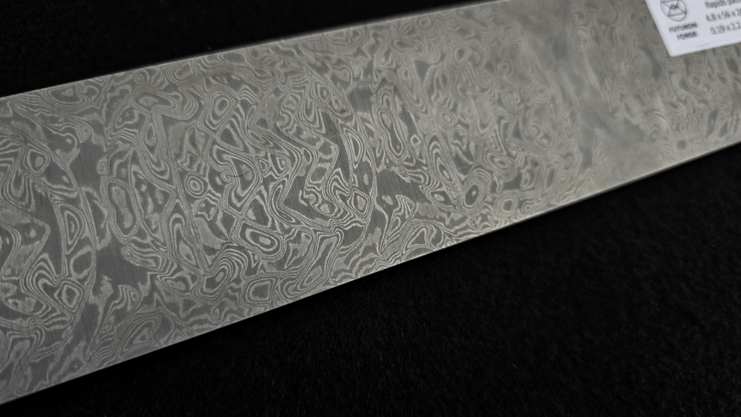 4.8 x 56 x 245 mm FF ELMAX Core flat - Rapids patt. - Core stainless damascus