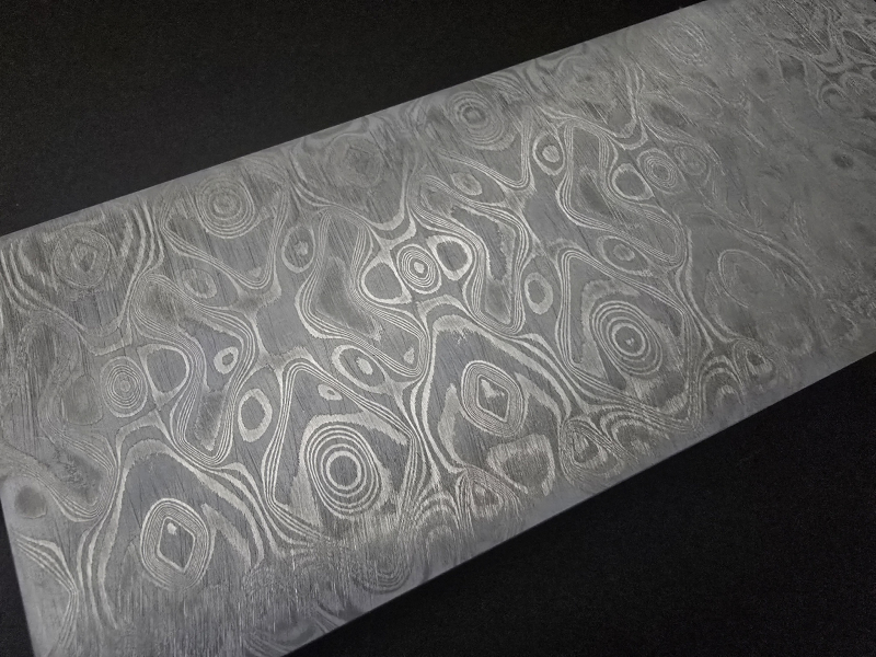 4 x 52 x 127 mm Elmax Core stainless damascus - Cyclops patt.